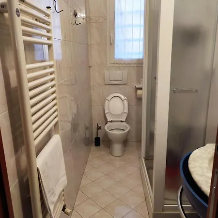 Apartment Calvart 11 4+1 Guest Bologna